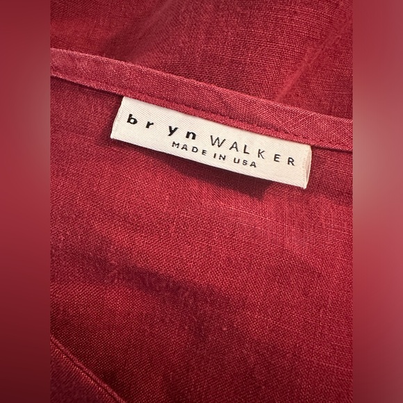 BRYN WALKER Judy Tunic Top Shirt Blouse 100% Linen Burgundy Kangaroo Pocket - Picture 7 of 14